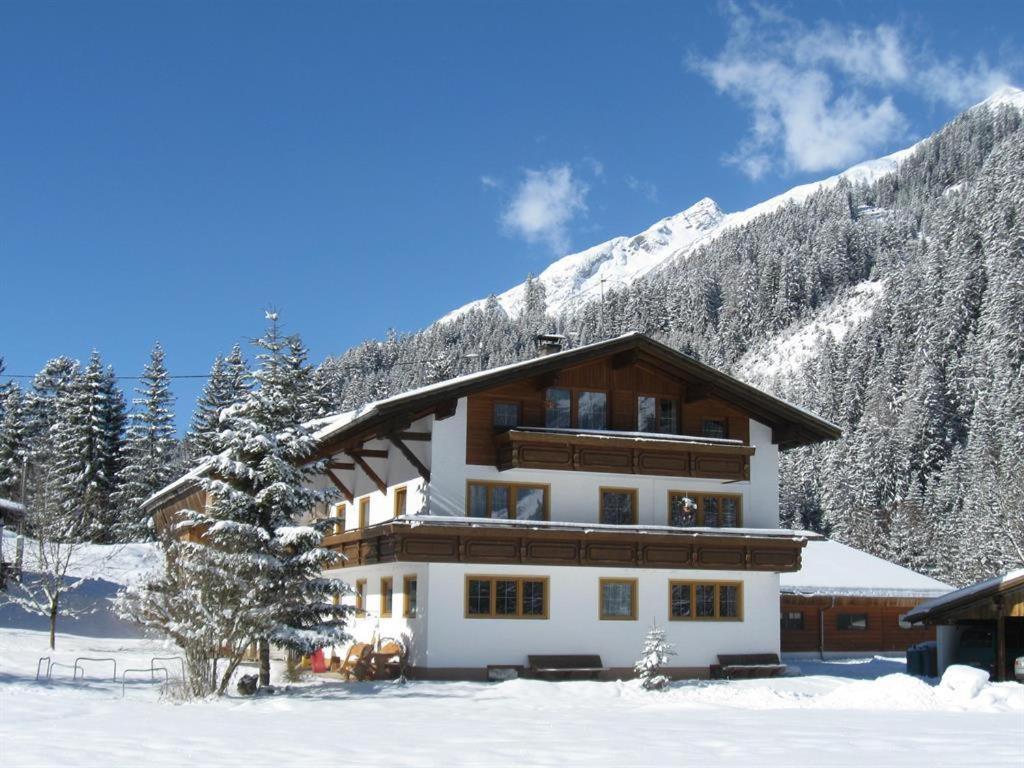 ホルツガウ Haus Laerchenhofヴィラ エクステリア 写真